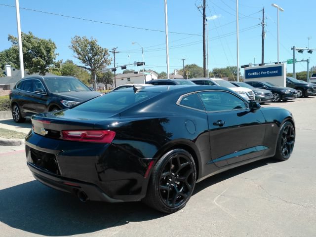 Used 2017 Chevrolet Camaro LT w/ Technology Package RWD image 6