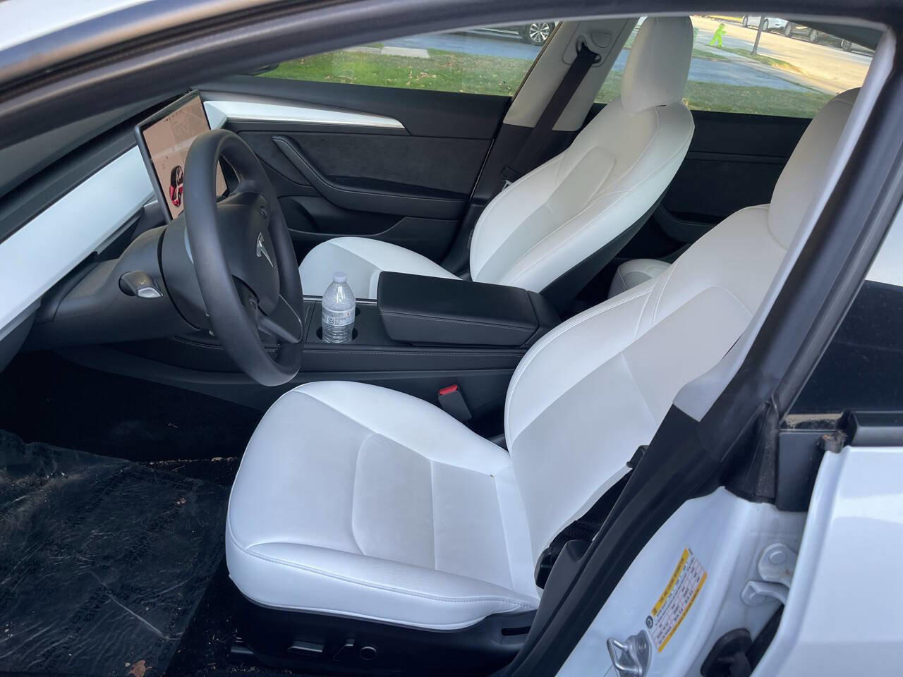 Used 2023 Tesla Model 3 Standard Range image 7