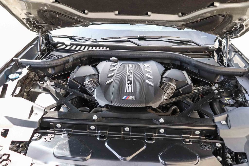 Used 2022 BMW X6 M AWD/4WD image 29