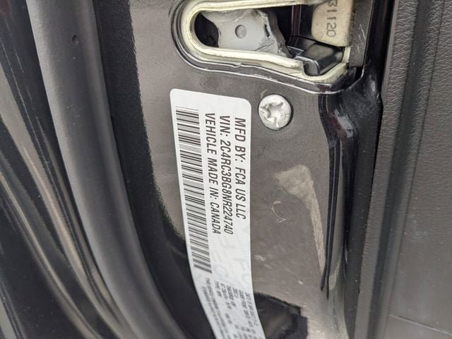 Certified 2022 Chrysler Pacifica Touring-L w/ S Appearance Package AWD/4WD image 31