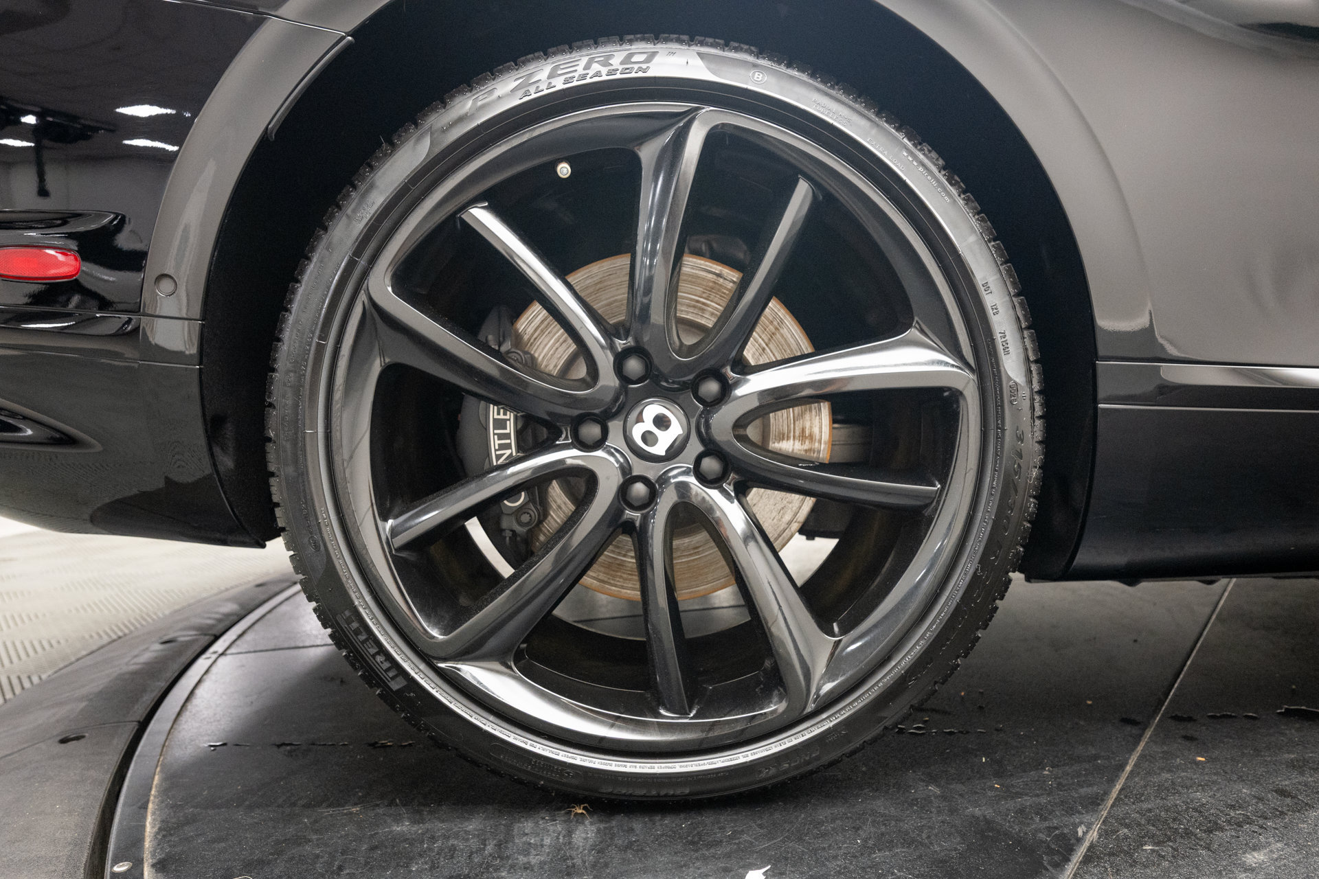 Certified 2022 Bentley Continental GT AWD/4WD image 35