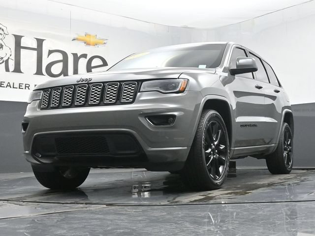 Used 2021 Jeep Grand Cherokee Laredo X AWD/4WD image 4