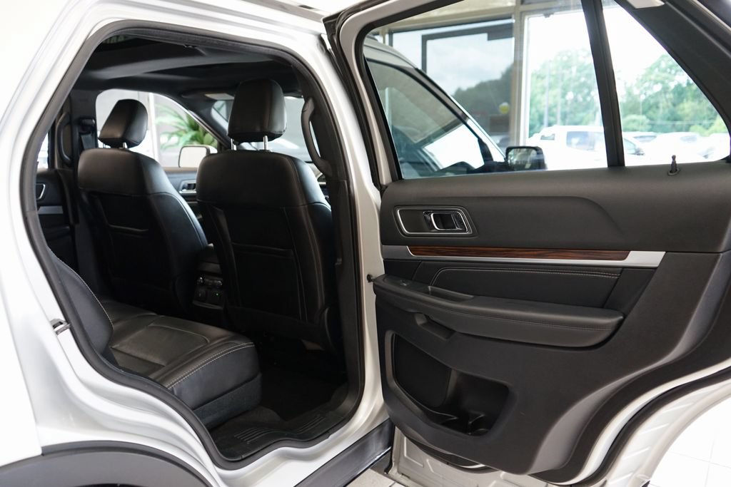Used 2019 Ford Explorer Limited w/ Class III Trailer Tow Package AWD/4WD image 50