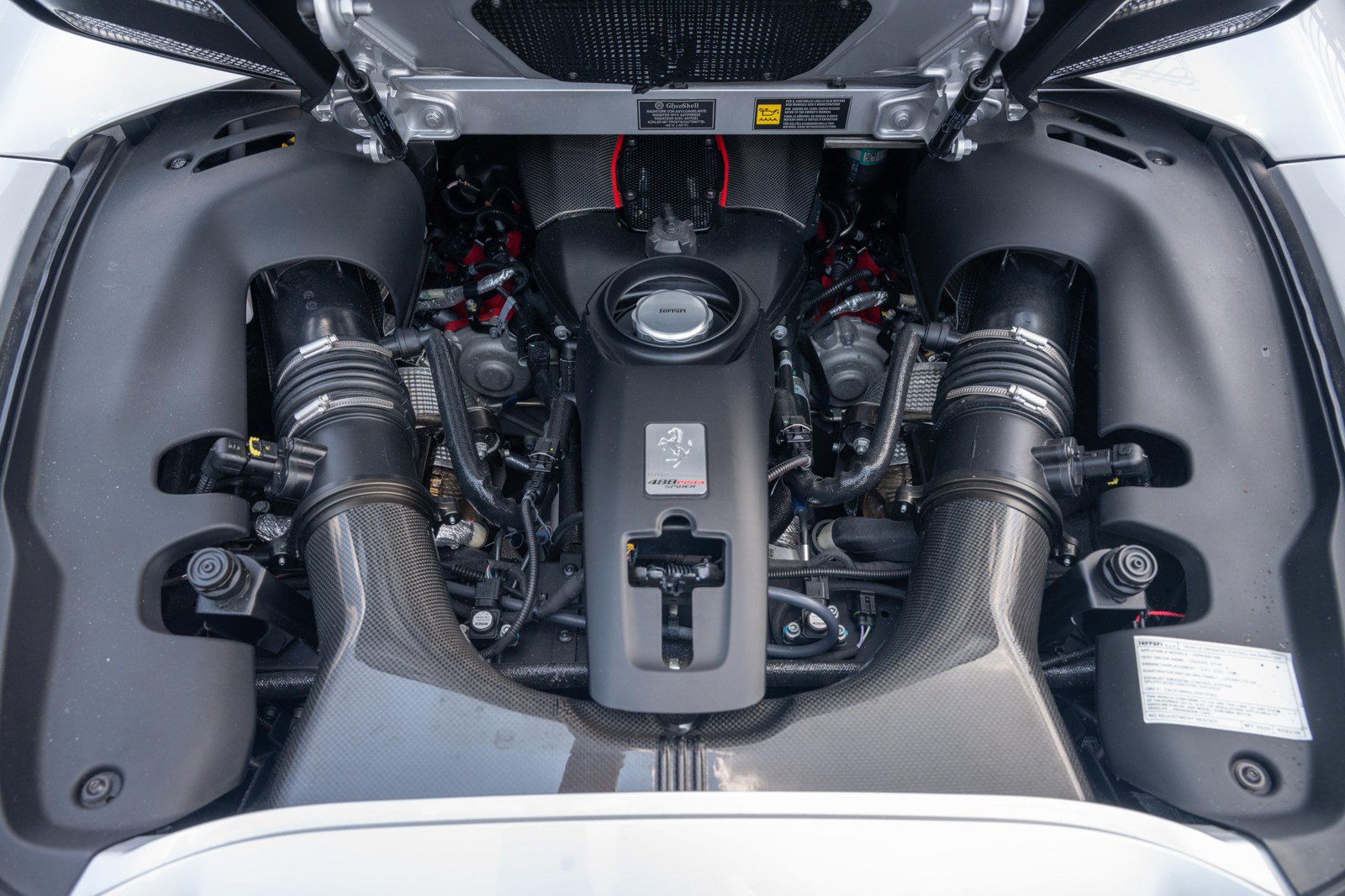 Used 2020 Ferrari 488 Pista Spider RWD image 25