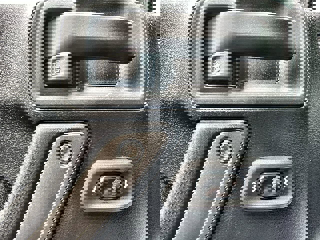 Used 2018 Jeep Wrangler Unlimited Sport S image 19