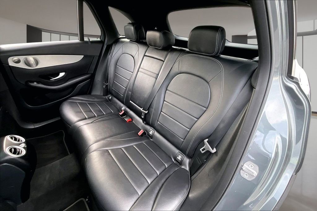 Used 2021 Mercedes-Benz GLC 300 4MATIC image 20