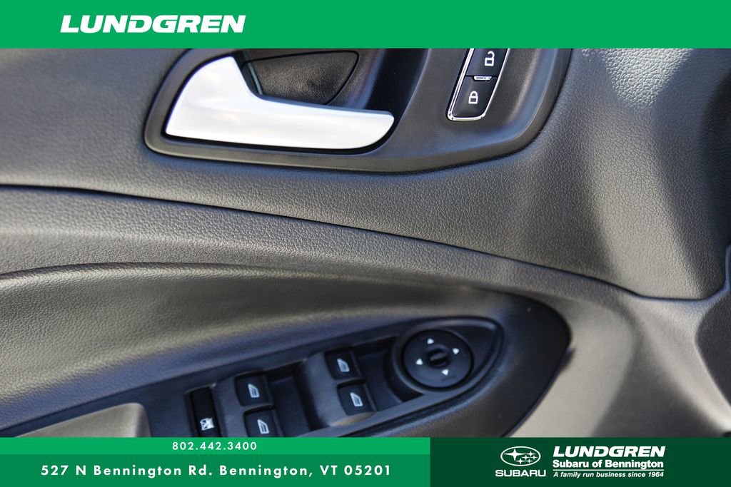 Used 2015 Ford Escape SE image 13