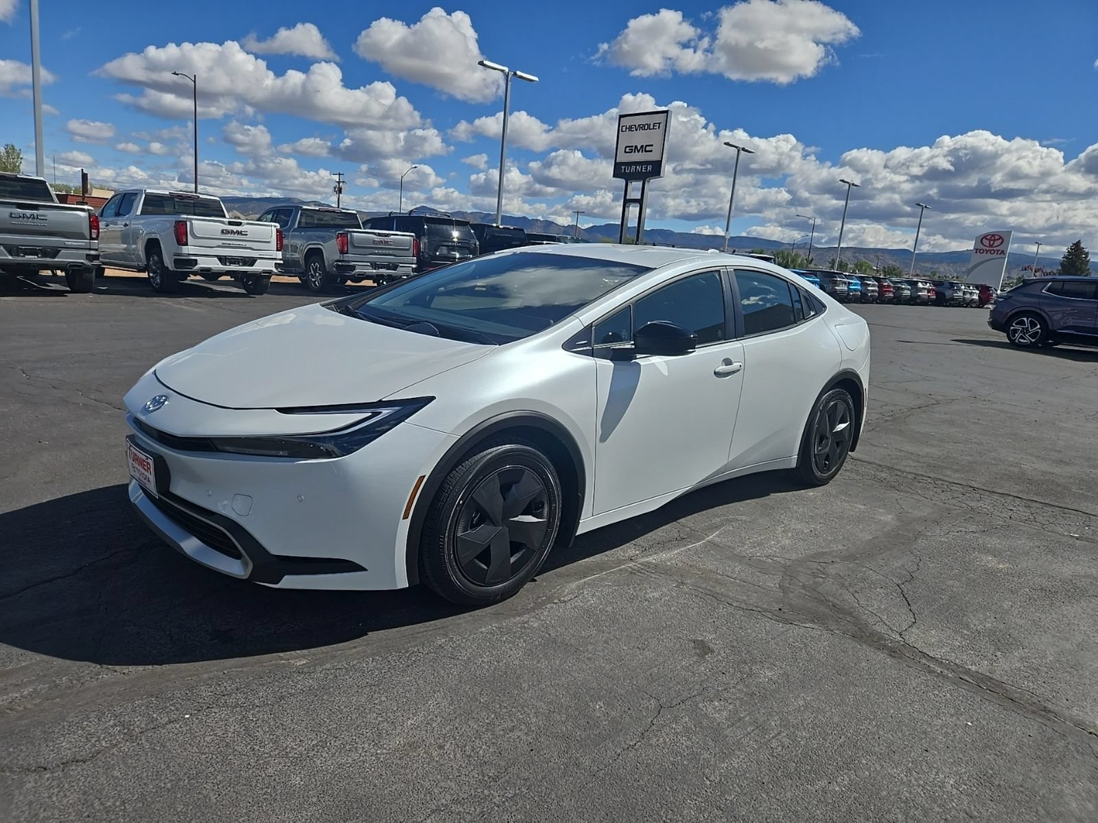 New 2025 Toyota Prius Plug-In Hybrid FWD image 8