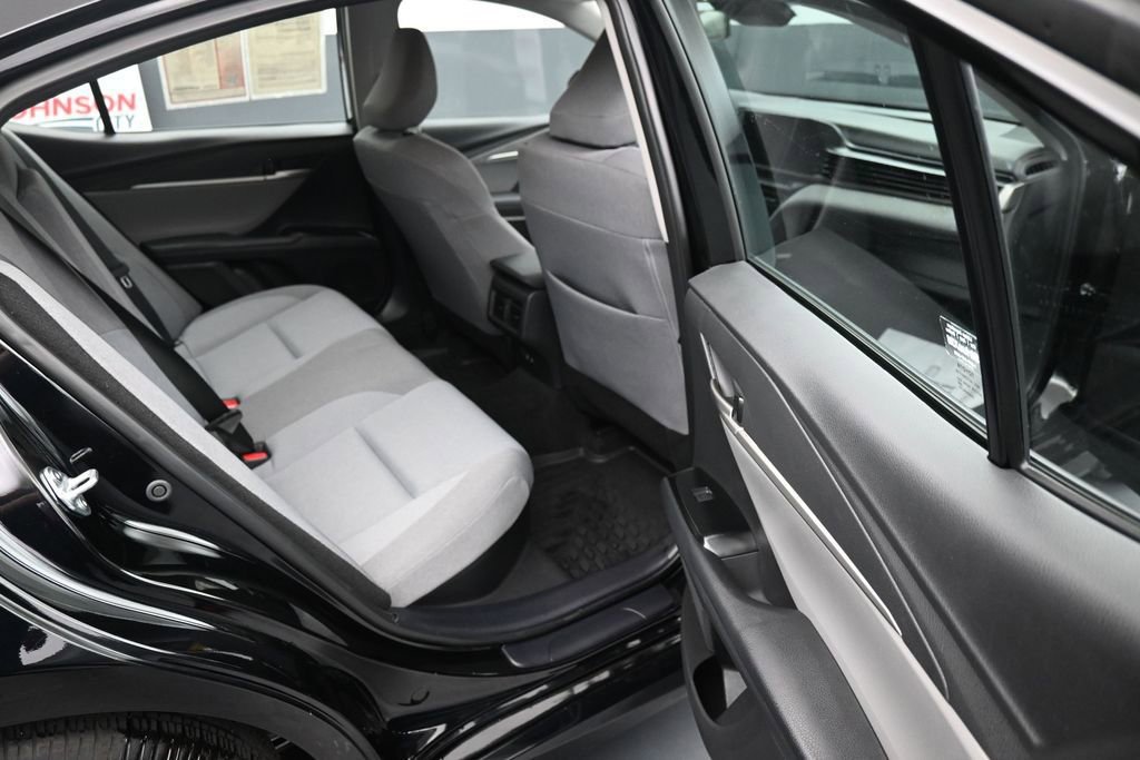 Used 2025 Toyota Camry LE FWD image 12