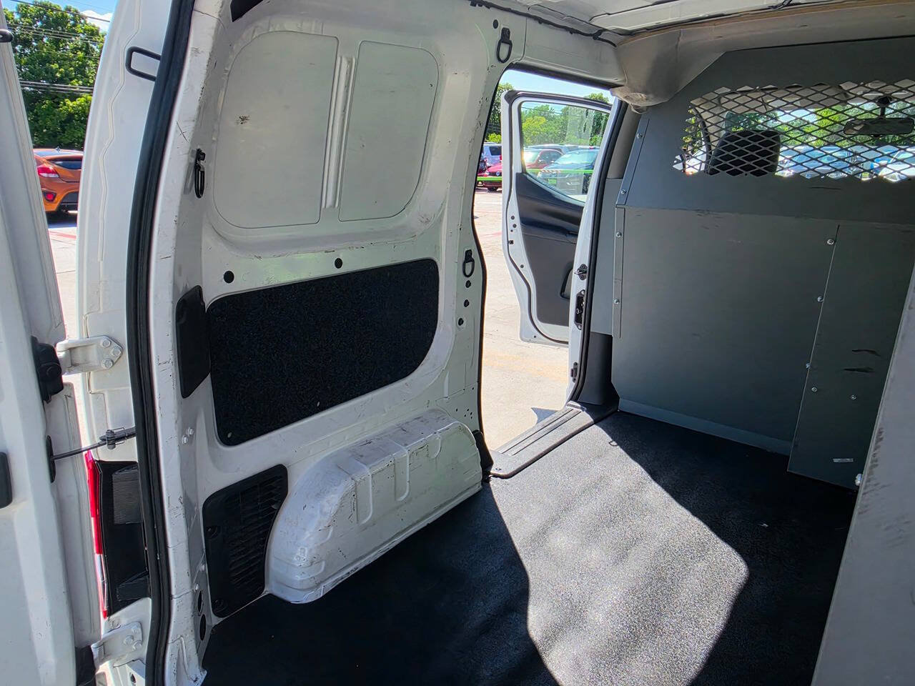 Used 2017 Nissan NV200 SV w/ Technology Package FWD image 24