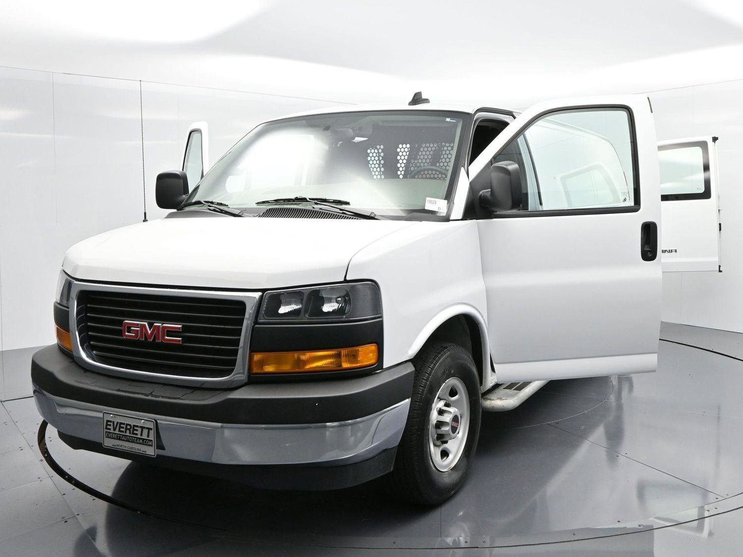 Used 2024 GMC Savana 2500 w/ Driver Convenience Package image 31