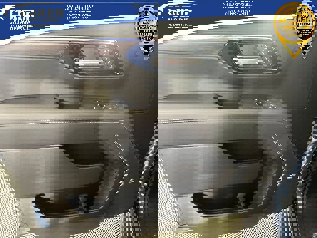 New 2025 Chevrolet Suburban Premier image 17