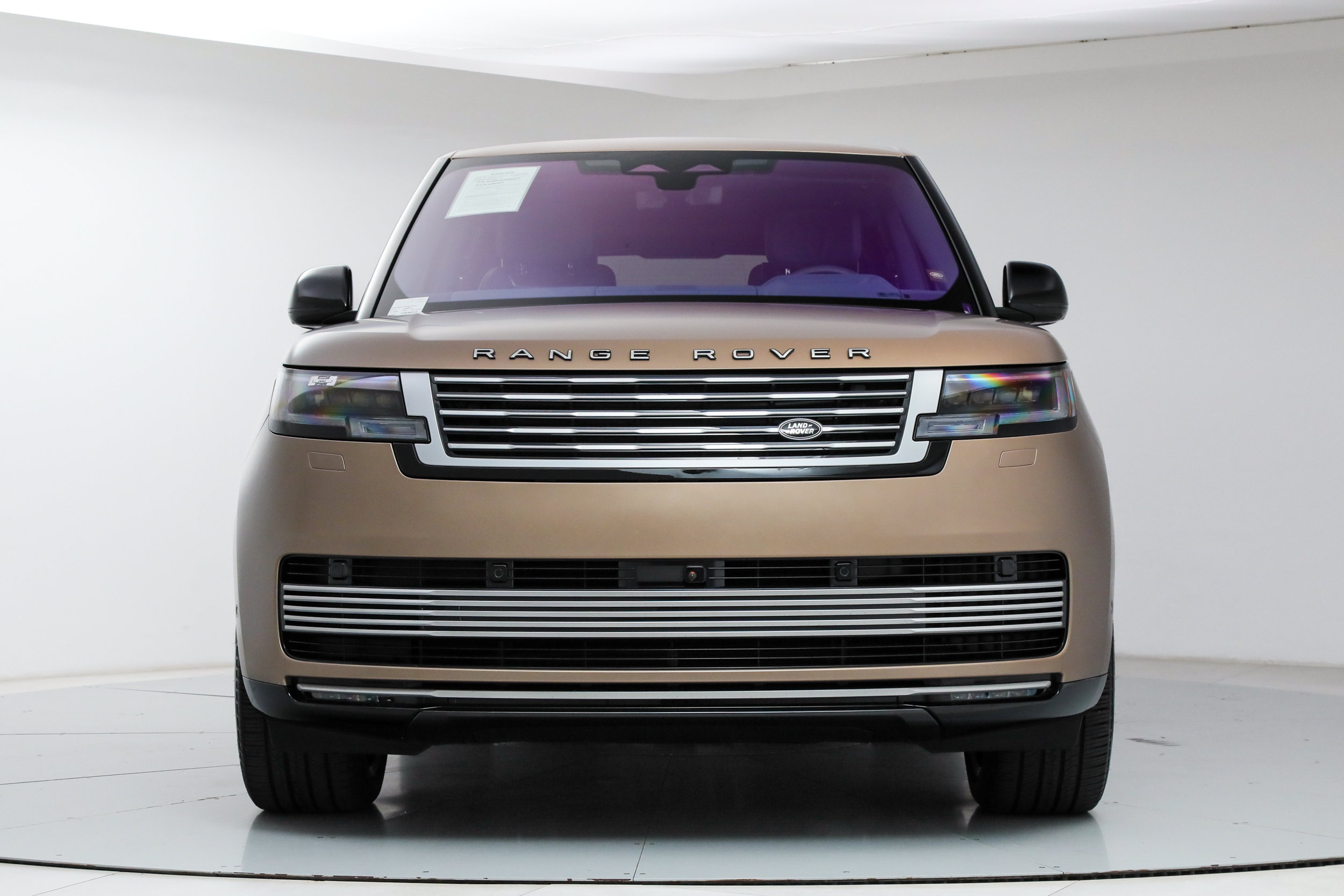 Used 2023 Land Rover Range Rover SV AWD/4WD image 8