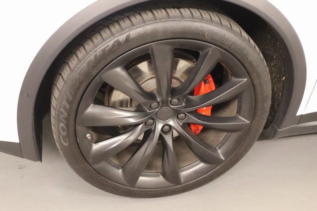 Used 2018 Tesla Model X P100D image 7