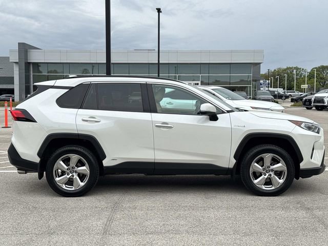 Used 2019 Toyota RAV4 Limited w/ Limited Grade Weather Package AWD/4WD image 4