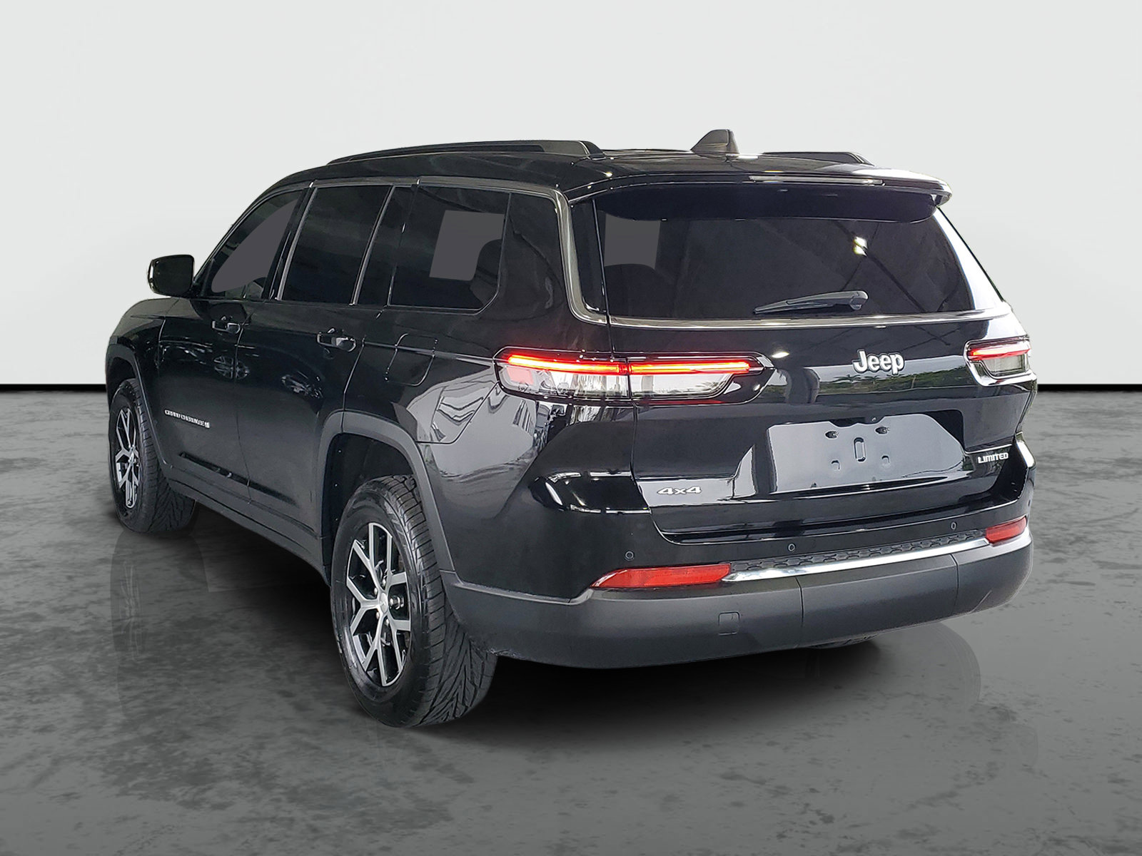 Certified 2024 Jeep Grand Cherokee L Limited AWD/4WD image 3