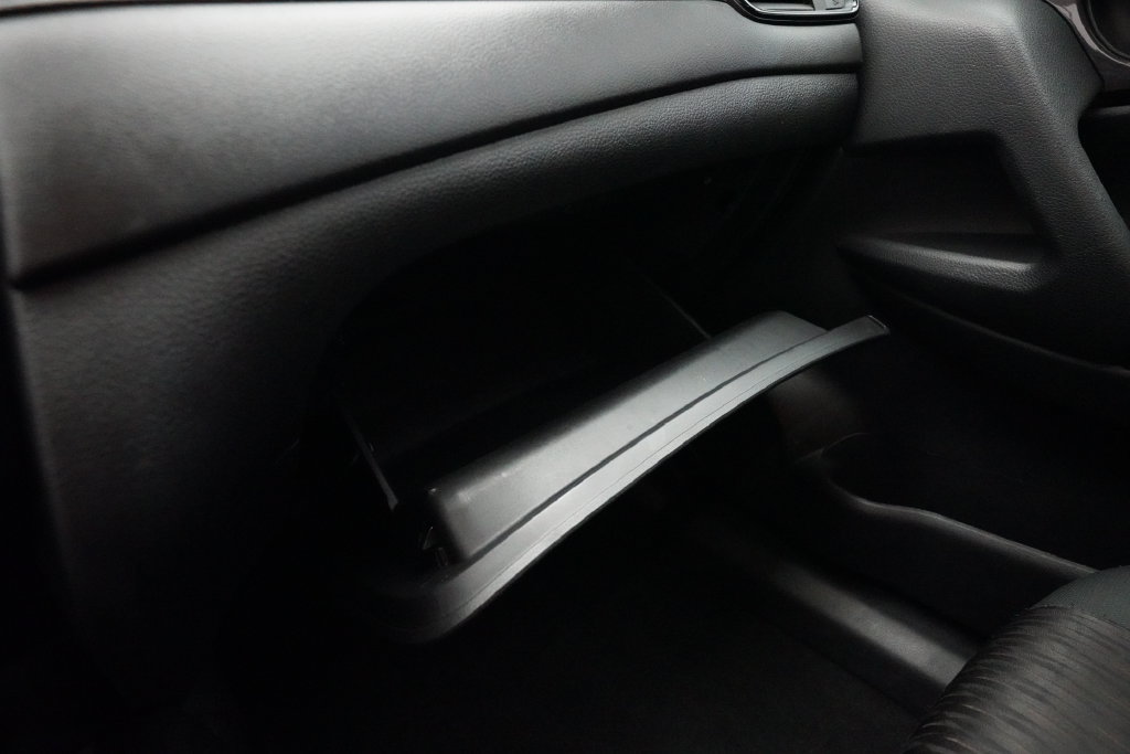 Used 2020 Nissan Rogue S AWD/4WD image 28
