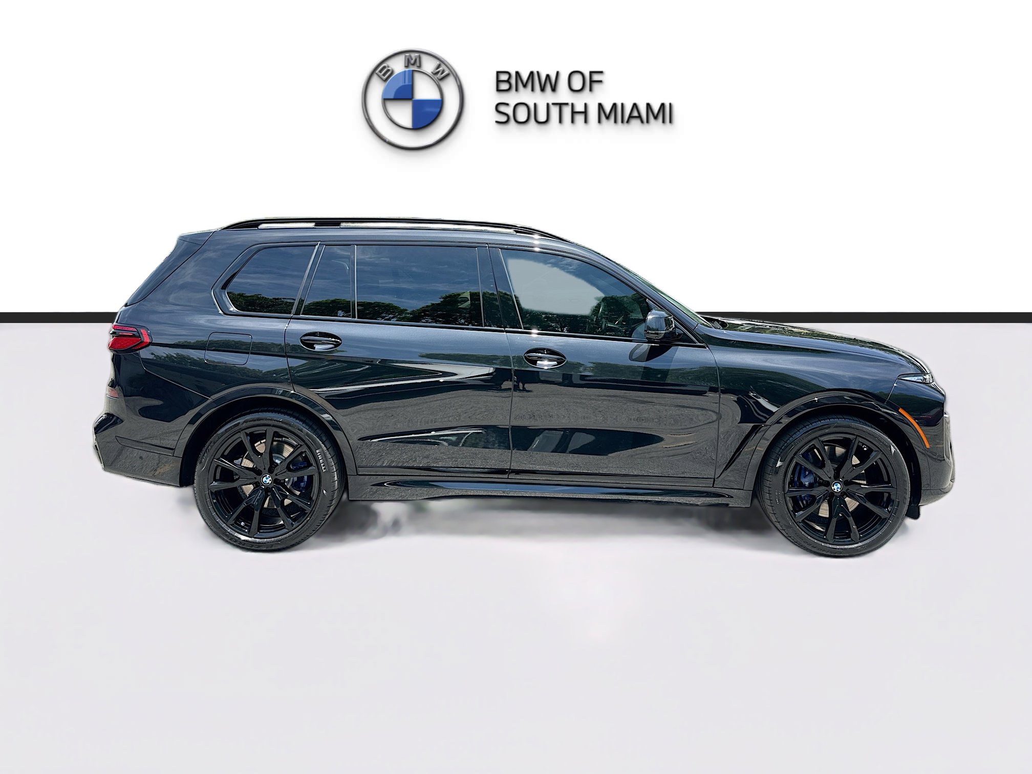 Used 2025 BMW X7 xDrive40i w/ M Sport Package AWD/4WD image 8