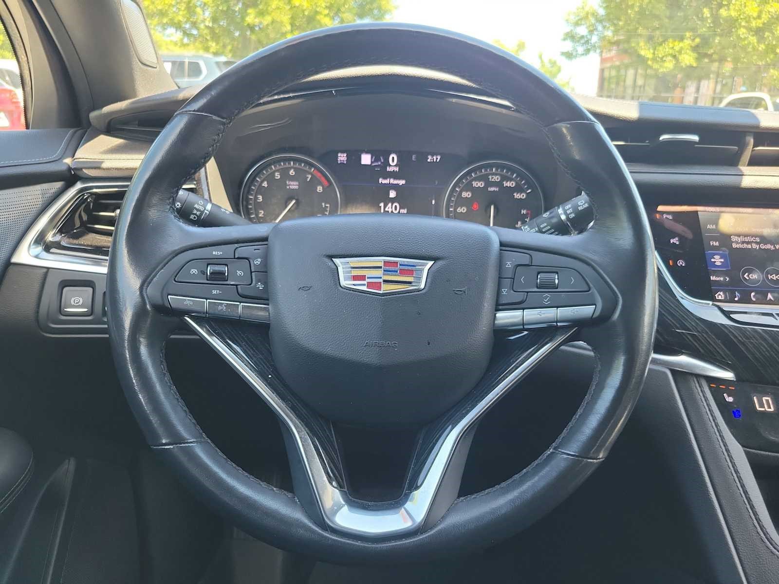 Used 2023 Cadillac XT6 Premium Luxury w/ Technology Package AWD/4WD image 15