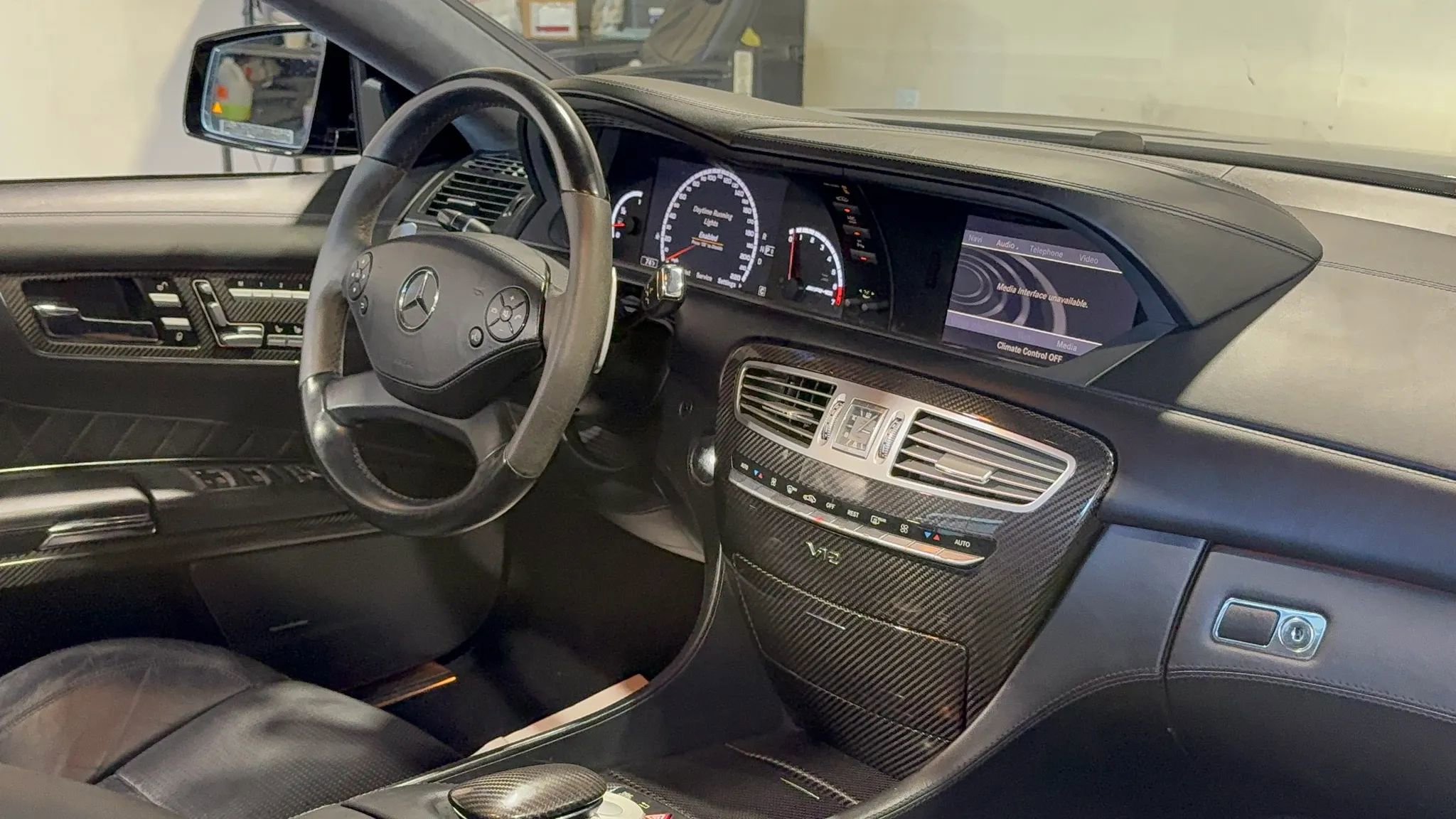 Used 2011 Mercedes-Benz CL 65 AMG image 22