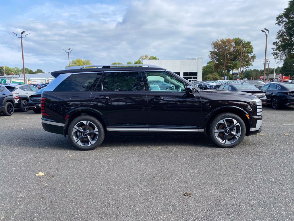New 2027 Hyundai Palisade Limited AWD/4WD image 2