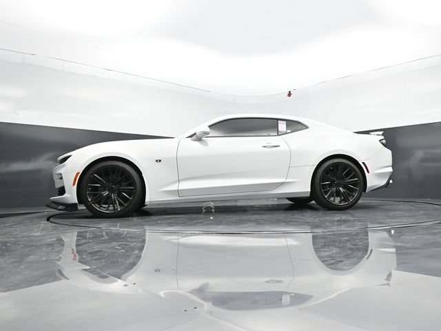 Used 2021 Chevrolet Camaro SS RWD image 46