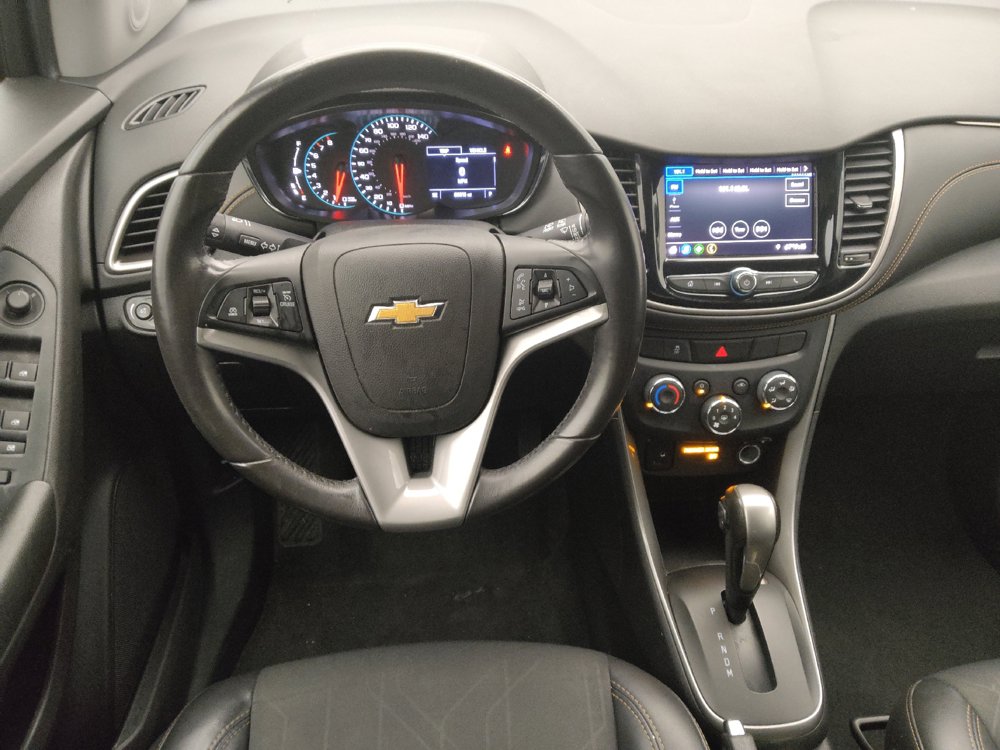 Used 2020 Chevrolet Trax LT w/ Driver Confidence Package AWD/4WD image 22