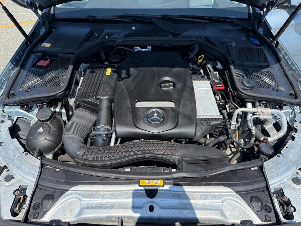 Used 2015 Mercedes-Benz C 300 4MATIC Sedan image 11