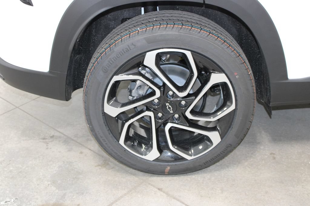 New 2026 Chevrolet Trax RS w/ Driver Confidence Package FWD image 50