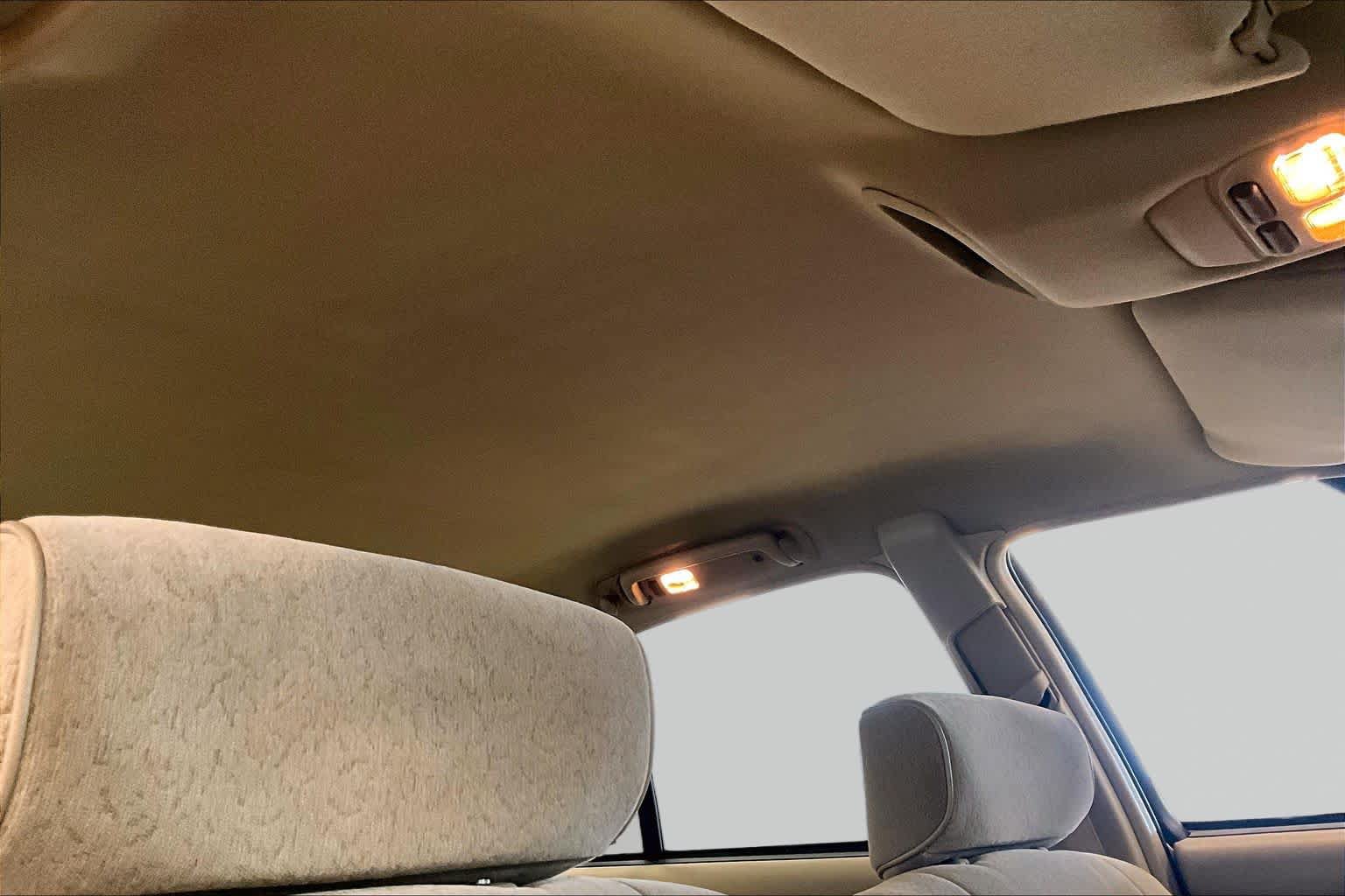 Used 1999 Oldsmobile 88 FWD image 13