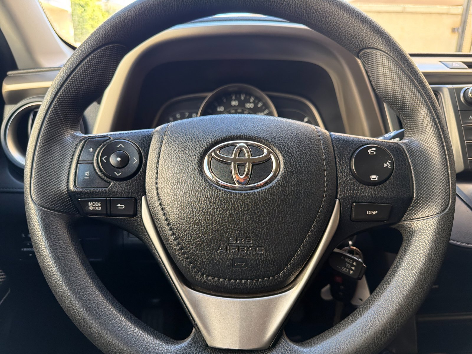 Used 2015 Toyota RAV4 LE FWD image 28