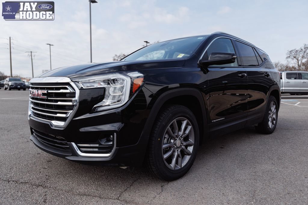 Used 2024 GMC Terrain SLT image 44