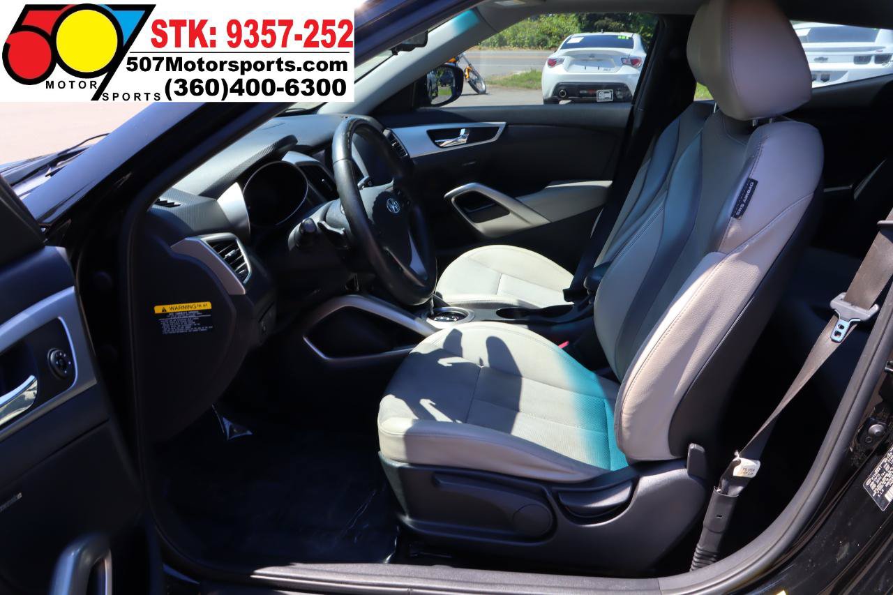 Used 2013 Hyundai Veloster w/ Style Pkg FWD image 12