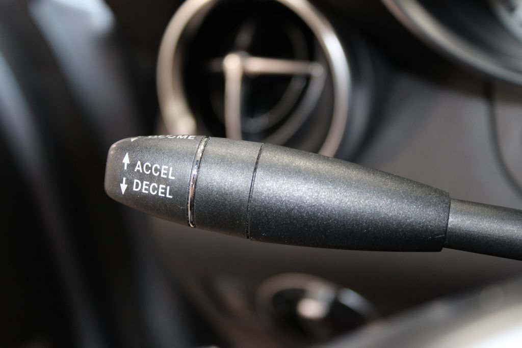 Used 2012 Mercedes-Benz SLK 350 image 38