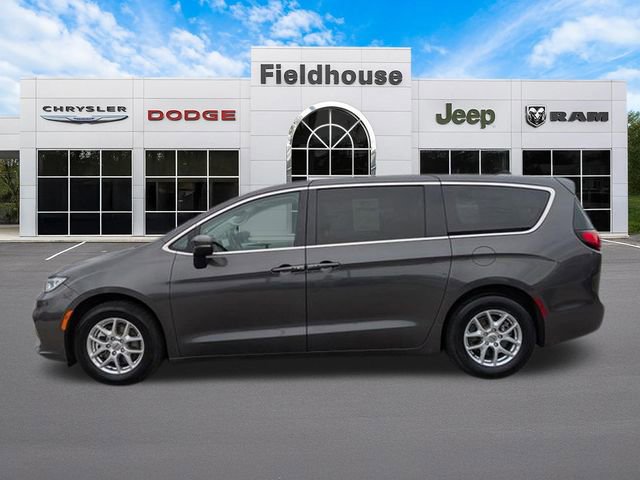 Used 2023 Chrysler Pacifica Touring-L FWD image 23