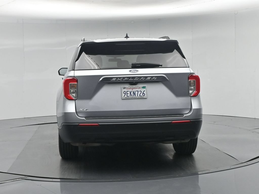 Certified 2022 Ford Explorer XLT RWD image 45