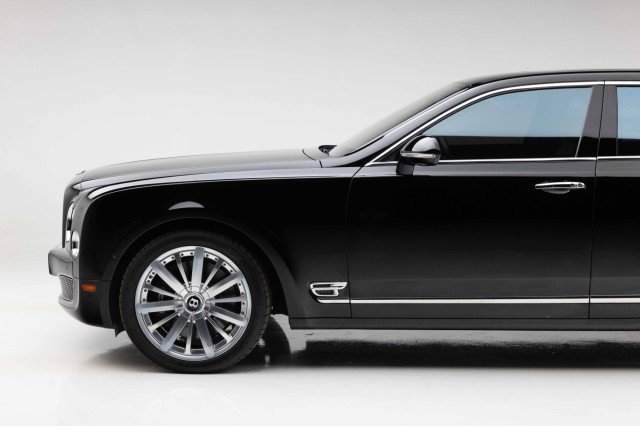 Used 2014 Bentley Mulsanne image 17