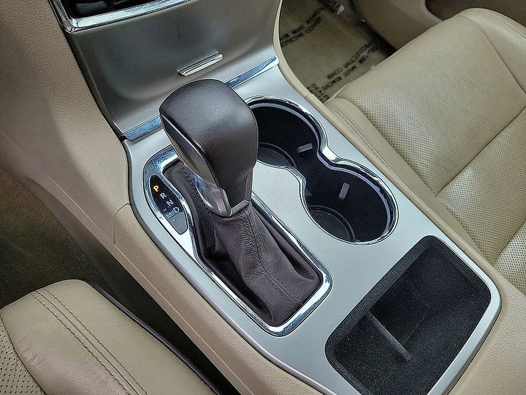 Used 2019 Jeep Grand Cherokee Overland image 18