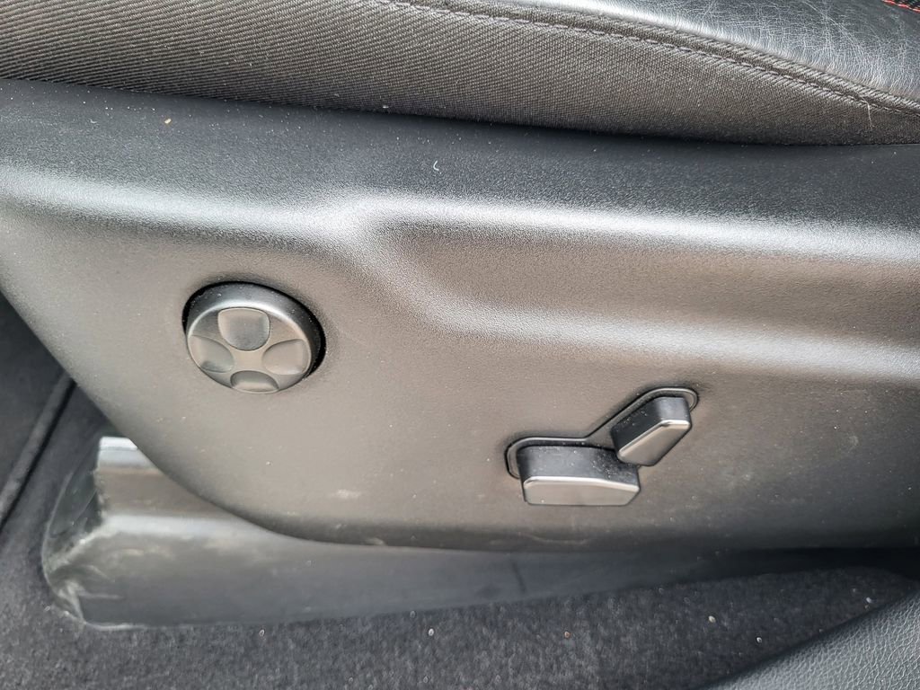 Certified 2025 Dodge Durango GT image 10