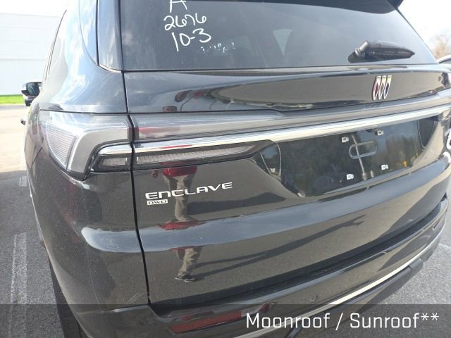 Used 2025 Buick Enclave Avenir image 6