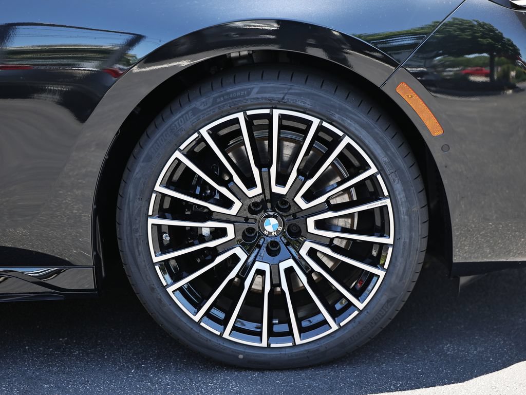 New 2026 BMW 760i xDrive w/ Executive Package AWD/4WD image 5