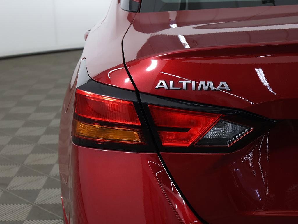 Used 2024 Nissan Altima 2.5 SR w/ SR Premium Package AWD/4WD image 14