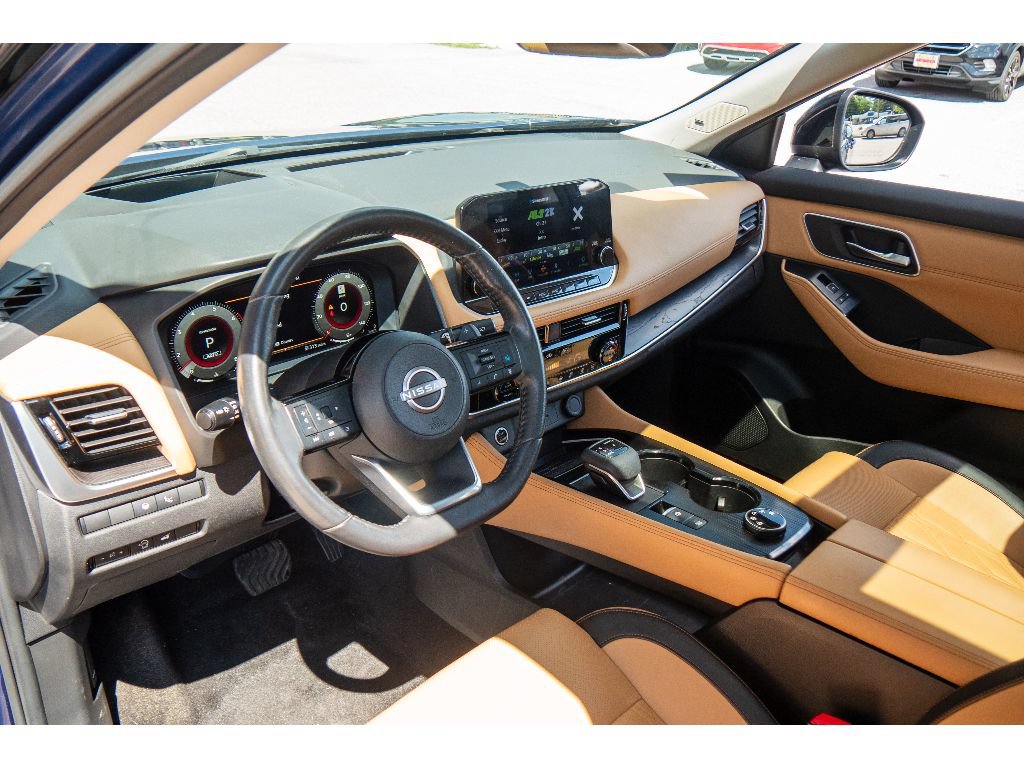 Used 2023 Nissan Rogue Platinum w/ Platinum Premium Package AWD/4WD image 12