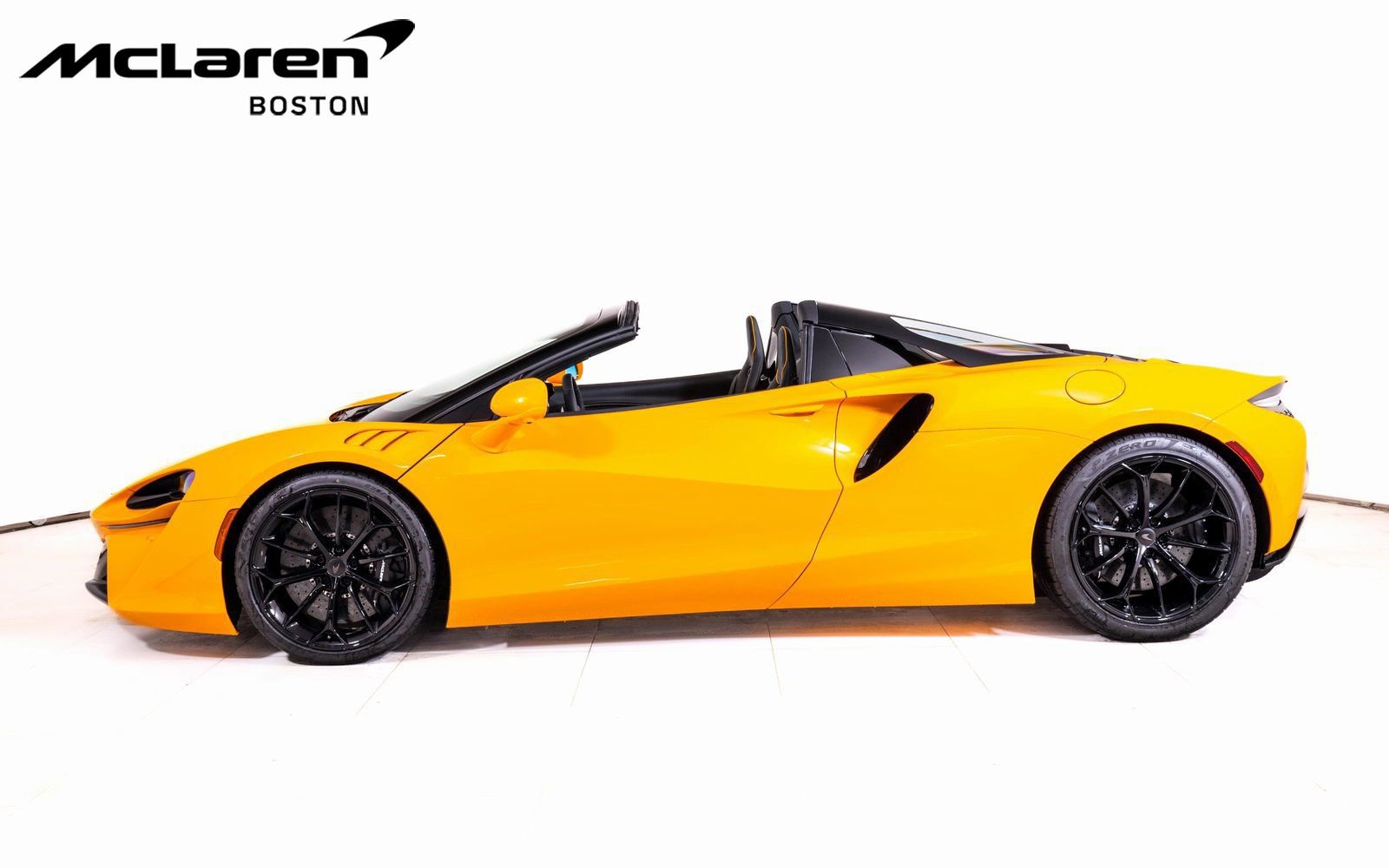 New 2026 McLaren Artura Spider image 2
