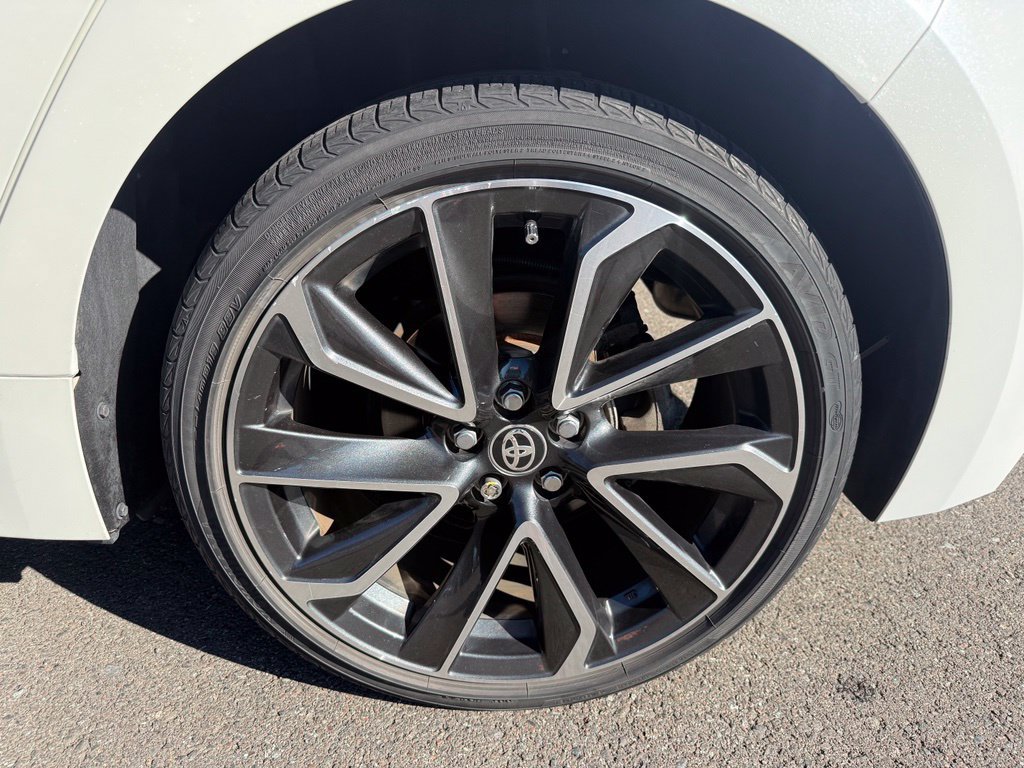 Used 2020 Toyota Corolla XSE FWD image 30