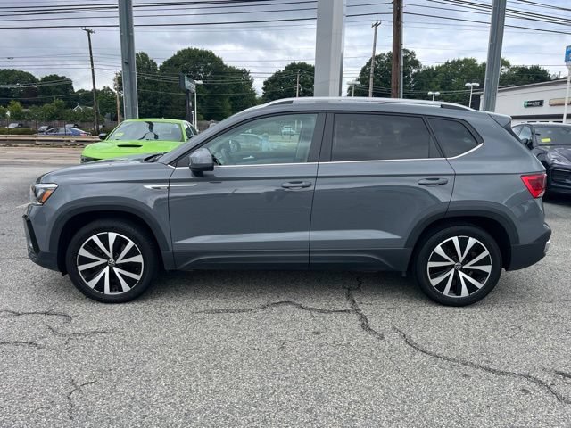 Used 2023 Volkswagen Taos SE AWD/4WD image 6