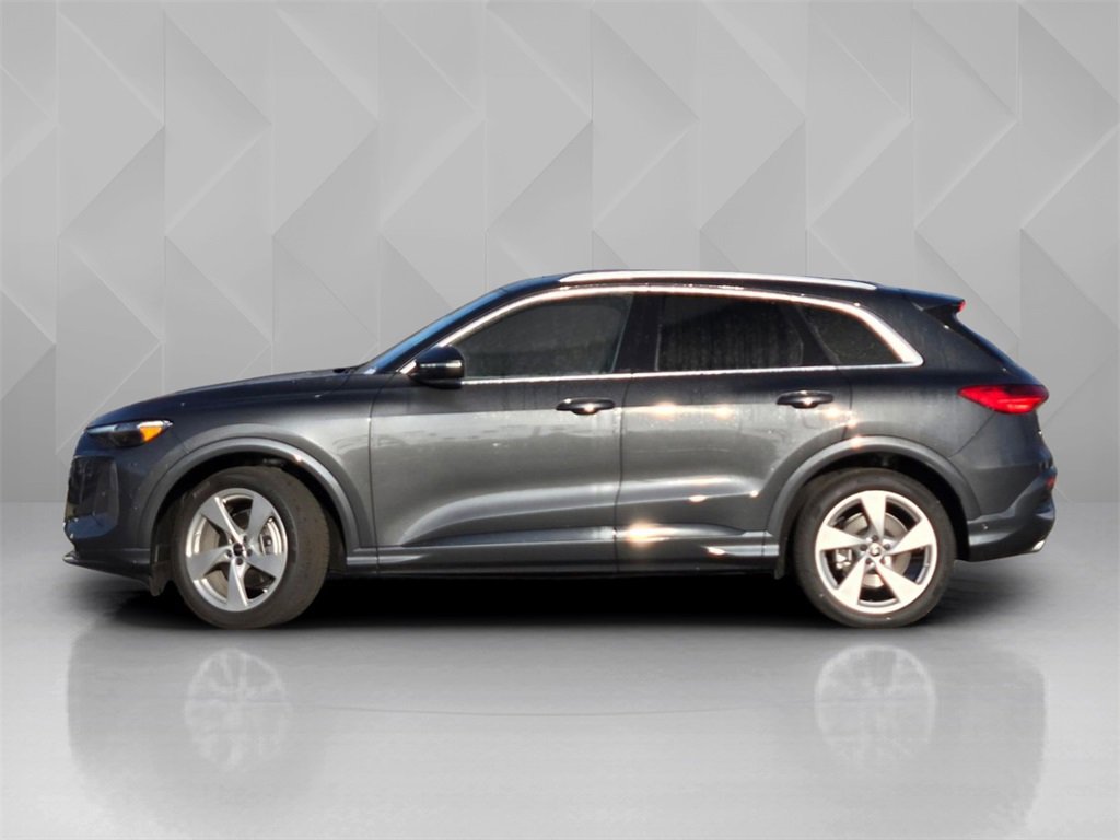 New 2025 Audi Q5 Prestige image 3