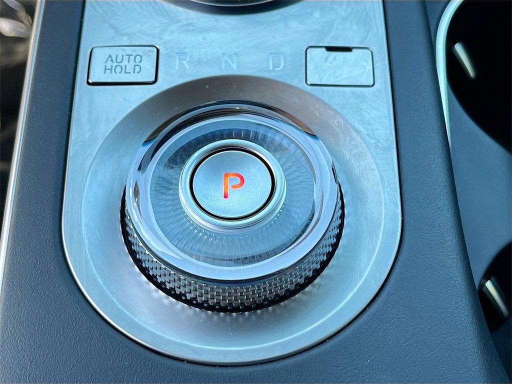 Used 2024 Genesis GV70 2.5T w/ Advanced Package image 14