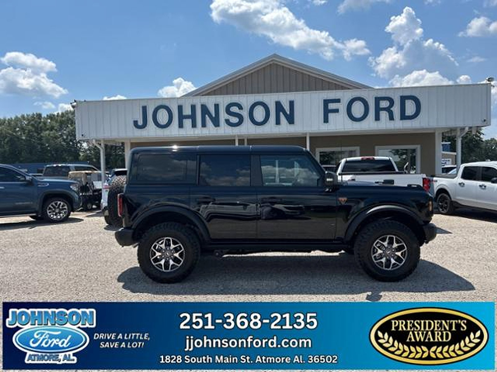 New 2025 Ford Bronco Badlands image 1