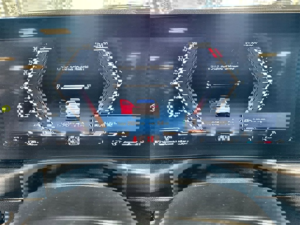 Used 2024 BMW 330i xDrive 330i xDrive Convenience w/ Convenience Package image 18